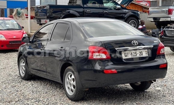 Sayi Na hannu Toyota Yaris Black Mota in Accra a Greater Accra