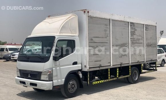 Ra Imported Mitsubishi i funfun Ọkọ̀ in Import - Dubai ni Ashanti Ra Imported Mitsubishi i funfun Ọkọ̀ in Import - Dubai ni Ashanti