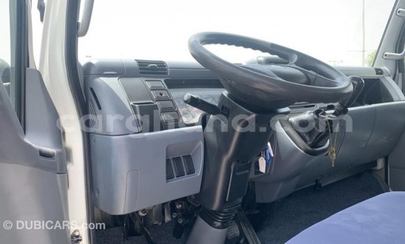 Ra Imported Mitsubishi i funfun Ọkọ̀ in Import - Dubai ni Ashanti Ra Imported Mitsubishi i funfun Ọkọ̀ in Import - Dubai ni Ashanti