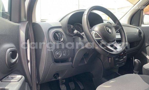 Ra Imported Renault 19 funfun Ọkọ̀ in Import - Dubai ni Ashanti Ra Imported Renault 19 funfun Ọkọ̀ in Import - Dubai ni Ashanti