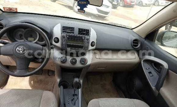 Ra Àlòkù Toyota RAV4 Miiran Ọkọ̀ in Accra ni Greater Accra Ra Àlòkù Toyota RAV4 Miiran Ọkọ̀ in Accra ni Greater Accra