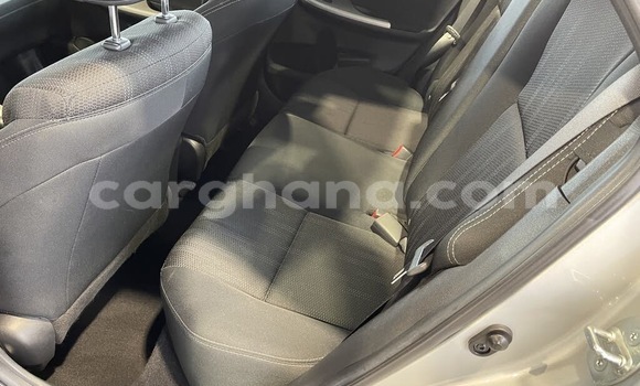 Sayi Na hannu Toyota Corolla Azurfa Mota in Accra a Greater Accra Sayi Na hannu Toyota Corolla Azurfa Mota in Accra a Greater Accra
