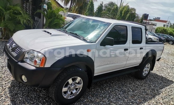 Buy Used Nissan Hardbody White Car in Accra in Greater Accra