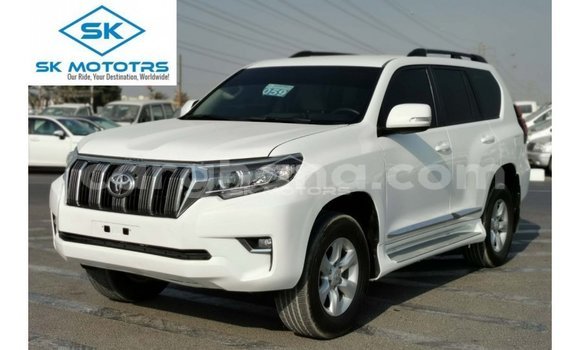 Buy Import Toyota Prado White Car in Import - Dubai in Ashanti Buy Import Toyota Prado White Car in Import - Dubai in Ashanti