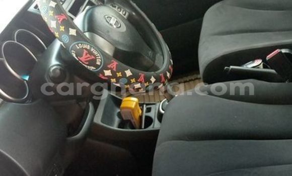 Buy Used Nissan Versa Silver Car in Kumasi in Ashanti Buy Used Nissan Versa Silver Car in Kumasi in Ashanti