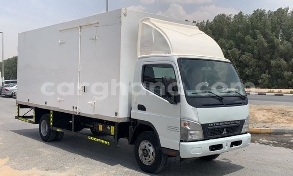 Ra Imported Mitsubishi Carisma funfun Ọkọ̀ in Import - Dubai ni Ashanti Ra Imported Mitsubishi Carisma funfun Ọkọ̀ in Import - Dubai ni Ashanti