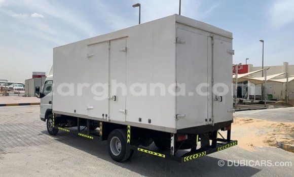 Ra Imported Mitsubishi Carisma funfun Ọkọ̀ in Import - Dubai ni Ashanti Ra Imported Mitsubishi Carisma funfun Ọkọ̀ in Import - Dubai ni Ashanti