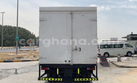 Ra Imported Mitsubishi Carisma funfun Ọkọ̀ in Import - Dubai ni Ashanti Ra Imported Mitsubishi Carisma funfun Ọkọ̀ in Import - Dubai ni Ashanti