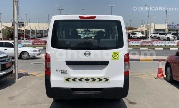 Sayi Imported Nissan Urvan White Mota in Import - Dubai a Ashanti Sayi Imported Nissan Urvan White Mota in Import - Dubai a Ashanti