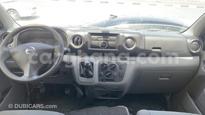 Big with watermark nissan urvan ashanti import dubai 43359