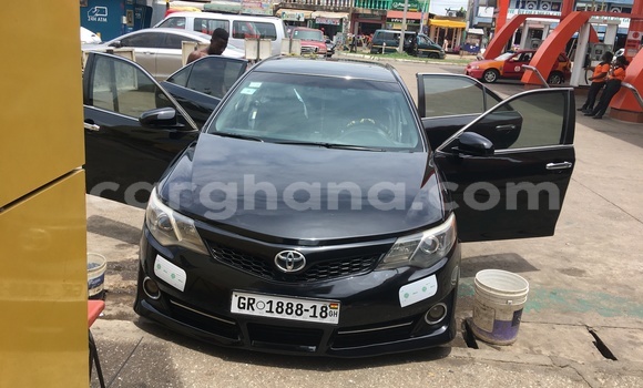 Sayi Na hannu Toyota Camry Black Mota in Accra a Greater Accra Sayi Na hannu Toyota Camry Black Mota in Accra a Greater Accra