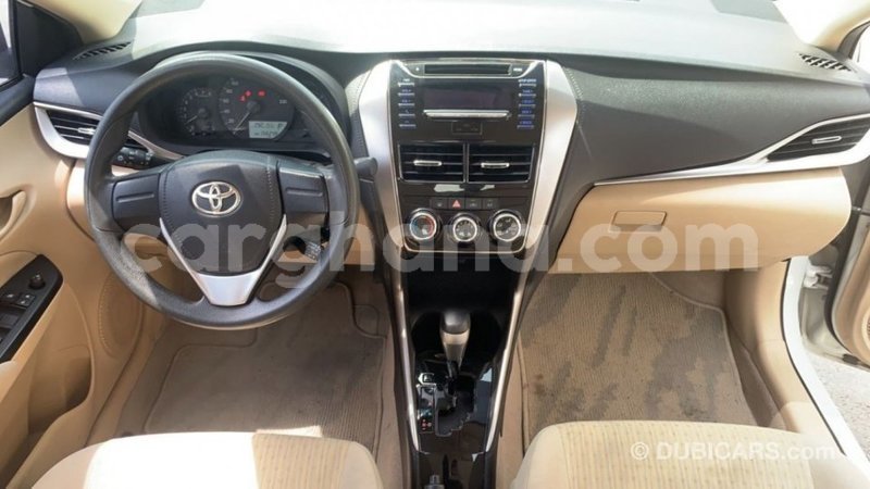 Big with watermark toyota yaris ashanti import dubai 43390