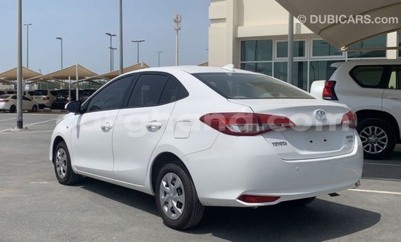 Ra Imported Toyota Yaris funfun Ọkọ̀ in Import - Dubai ni Ashanti Ra Imported Toyota Yaris funfun Ọkọ̀ in Import - Dubai ni Ashanti