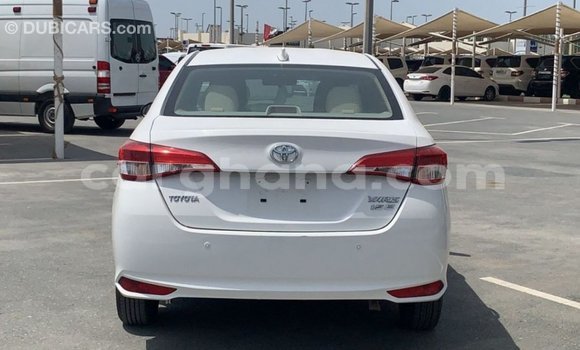 Ra Imported Toyota Yaris funfun Ọkọ̀ in Import - Dubai ni Ashanti Ra Imported Toyota Yaris funfun Ọkọ̀ in Import - Dubai ni Ashanti