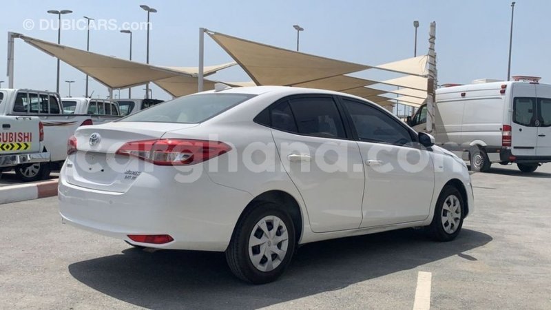 Big with watermark toyota yaris ashanti import dubai 43391