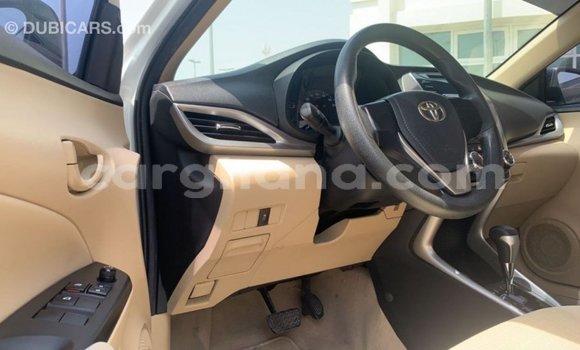 Ra Imported Toyota Yaris funfun Ọkọ̀ in Import - Dubai ni Ashanti Ra Imported Toyota Yaris funfun Ọkọ̀ in Import - Dubai ni Ashanti