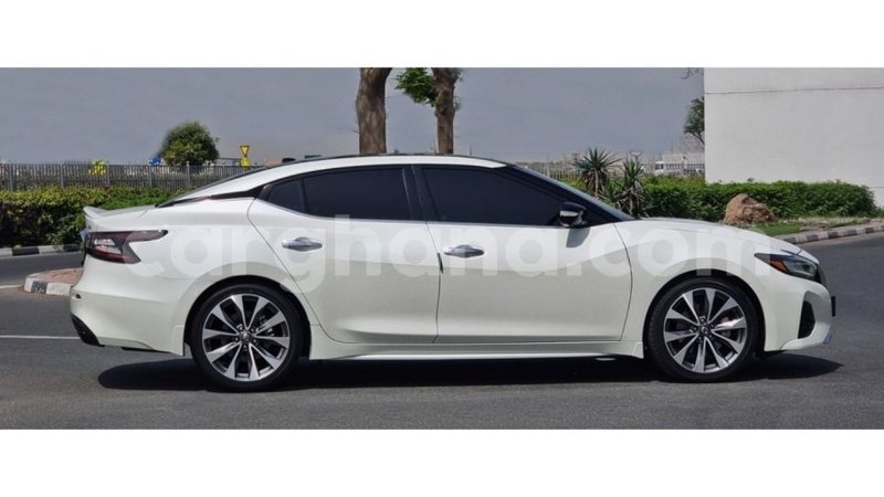 Big with watermark nissan maxima ashanti import dubai 43394