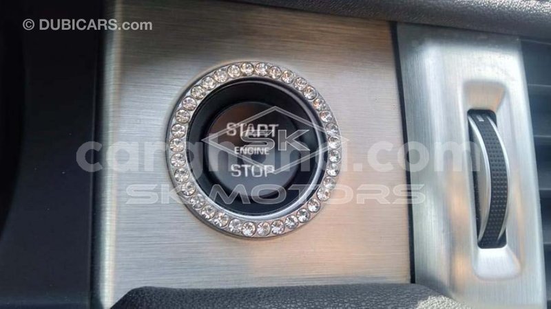 Big with watermark land rover range rover ashanti import dubai 43400