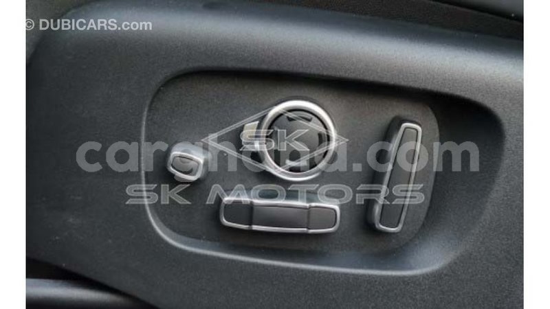 Big with watermark land rover range rover ashanti import dubai 43400