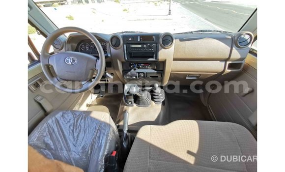 Sayi Imported Toyota Land Cruiser M Mota in Import - Dubai a Ashanti Sayi Imported Toyota Land Cruiser M Mota in Import - Dubai a Ashanti