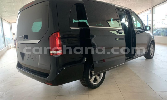 Buy Used Mercedes‒Benz V-klasse Black Car in Accra in Greater Accra Buy Used Mercedes‒Benz V-klasse Black Car in Accra in Greater Accra