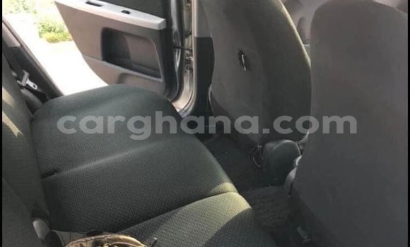 Sayi Na hannu Toyota Vitz Azurfa Mota in Accra a Greater Accra Sayi Na hannu Toyota Vitz Azurfa Mota in Accra a Greater Accra