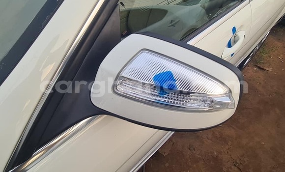 Sayi Na hannu Mercedes-Benz C-Classe White Mota in Accra a Greater Accra Sayi Na hannu Mercedes-Benz C-Classe White Mota in Accra a Greater Accra