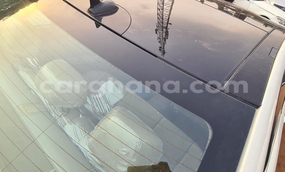 Sayi Na hannu Mercedes-Benz C-Classe White Mota in Accra a Greater Accra Sayi Na hannu Mercedes-Benz C-Classe White Mota in Accra a Greater Accra