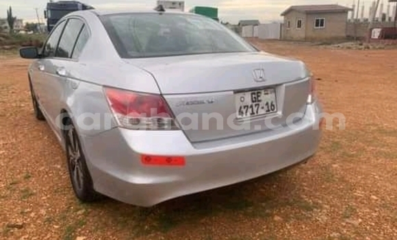 Sayi Na hannu Honda Accord White Mota in Accra a Greater Accra Sayi Na hannu Honda Accord White Mota in Accra a Greater Accra
