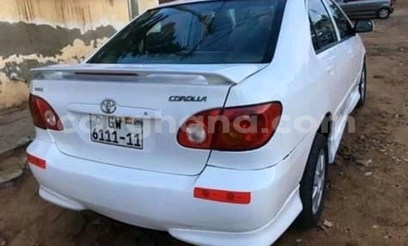 Sayi Na hannu Toyota Corolla White Mota in Accra a Greater Accra Sayi Na hannu Toyota Corolla White Mota in Accra a Greater Accra