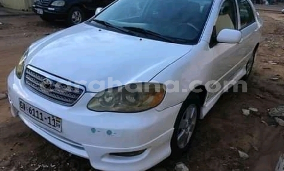 Sayi Na hannu Toyota Corolla White Mota in Accra a Greater Accra Sayi Na hannu Toyota Corolla White Mota in Accra a Greater Accra