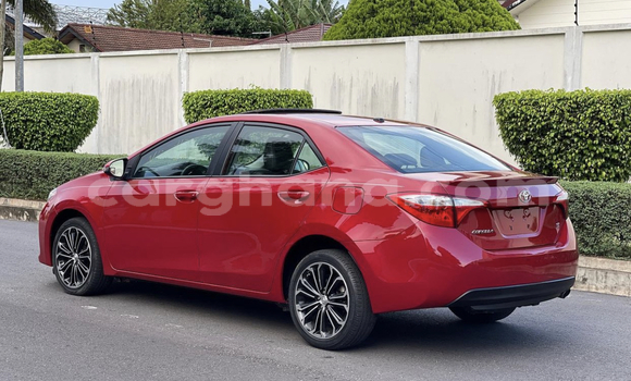 Sayi Na hannu Toyota Corolla Red Mota in Accra a Greater Accra