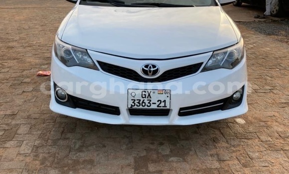 Buy Used Toyota Camry White Car in Accra in Greater Accra Buy Used Toyota Camry White Car in Accra in Greater Accra