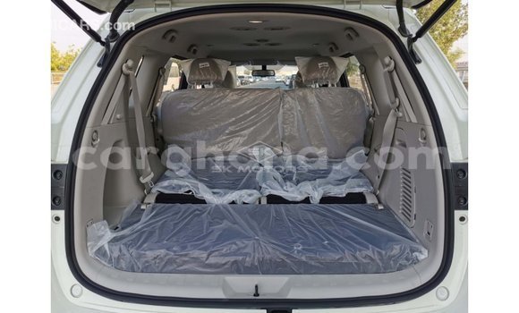 Sayi Imported Nissan Xterra White Mota in Import - Dubai a Ashanti Sayi Imported Nissan Xterra White Mota in Import - Dubai a Ashanti