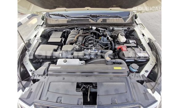 Sayi Imported Nissan Xterra White Mota in Import - Dubai a Ashanti Sayi Imported Nissan Xterra White Mota in Import - Dubai a Ashanti