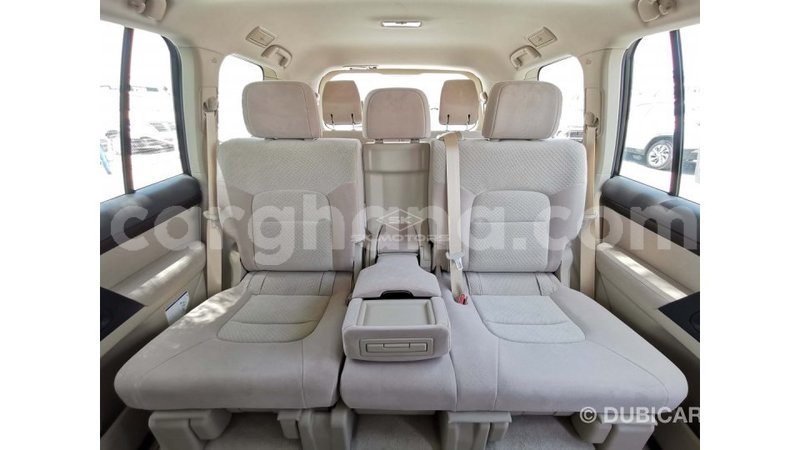 Big with watermark toyota land cruiser ashanti import dubai 43490