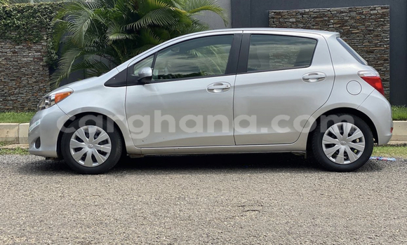 Ra Àlòkù Toyota Yaris Silver Ọkọ̀ in Accra ni Greater Accra Ra Àlòkù Toyota Yaris Silver Ọkọ̀ in Accra ni Greater Accra