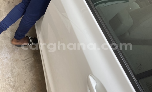 Sayi Na hannu Honda Civic White Mota in Accra a Greater Accra Sayi Na hannu Honda Civic White Mota in Accra a Greater Accra