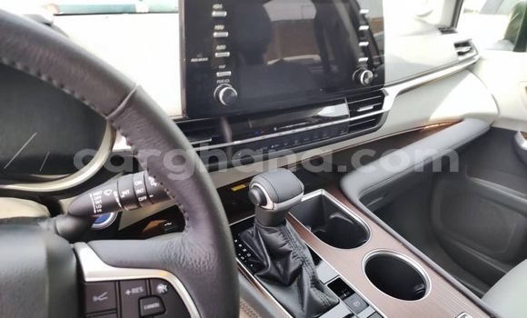 Ra Àlòkù Toyota Sienna Alagara Ọkọ̀ in Sekondi–Takoradi Metropolitan ni Oorun Ra Àlòkù Toyota Sienna Alagara Ọkọ̀ in Sekondi–Takoradi Metropolitan ni Oorun