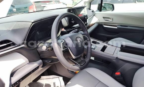 Ra Àlòkù Toyota Sienna Alagara Ọkọ̀ in Sekondi–Takoradi Metropolitan ni Oorun Ra Àlòkù Toyota Sienna Alagara Ọkọ̀ in Sekondi–Takoradi Metropolitan ni Oorun