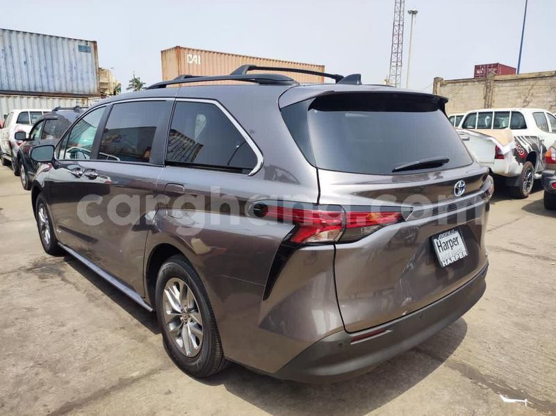 Big with watermark toyota sienna western sekondi takoradi metropolitan 43533