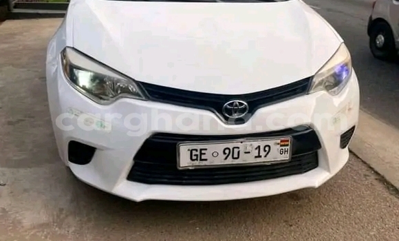 Sayi Na hannu Toyota Corolla White Mota in Accra a Greater Accra Sayi Na hannu Toyota Corolla White Mota in Accra a Greater Accra