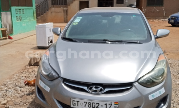 Sayi Na hannu Hyundai Elantra Azurfa Mota in Tema a Greater Accra