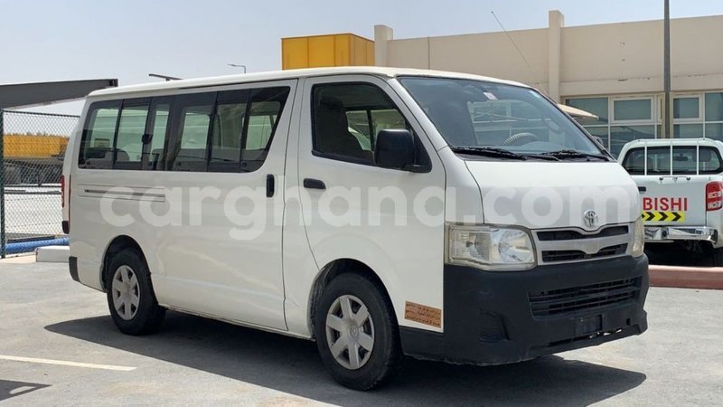 Big with watermark toyota hiace ashanti import dubai 43547