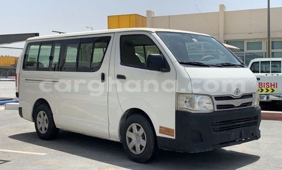 Ra Imported Toyota Hiace funfun Ọkọ̀ in Import - Dubai ni Ashanti Ra Imported Toyota Hiace funfun Ọkọ̀ in Import - Dubai ni Ashanti