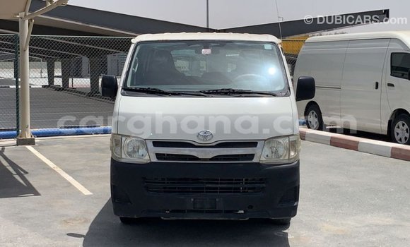 Ra Imported Toyota Hiace funfun Ọkọ̀ in Import - Dubai ni Ashanti Ra Imported Toyota Hiace funfun Ọkọ̀ in Import - Dubai ni Ashanti