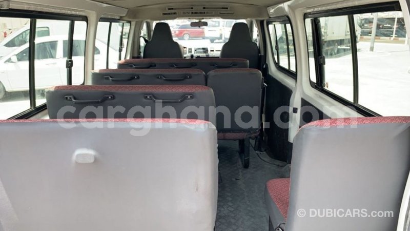 Big with watermark toyota hiace ashanti import dubai 43547