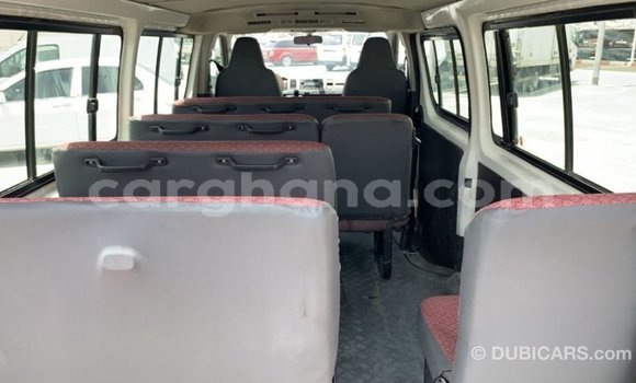 Ra Imported Toyota Hiace funfun Ọkọ̀ in Import - Dubai ni Ashanti Ra Imported Toyota Hiace funfun Ọkọ̀ in Import - Dubai ni Ashanti