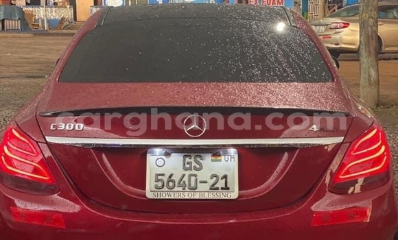 Sayi Na hannu Mercedes-Benz C-Classe Red Mota in Accra a Greater Accra Sayi Na hannu Mercedes-Benz C-Classe Red Mota in Accra a Greater Accra