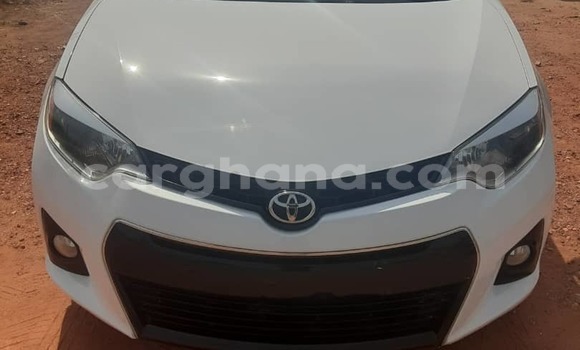 Ra Àlòkù Toyota Corolla Spacio funfun Ọkọ̀ in Accra ni Greater Accra Ra Àlòkù Toyota Corolla Spacio funfun Ọkọ̀ in Accra ni Greater Accra
